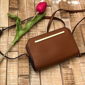 Steve Madden Crossbody Wallet